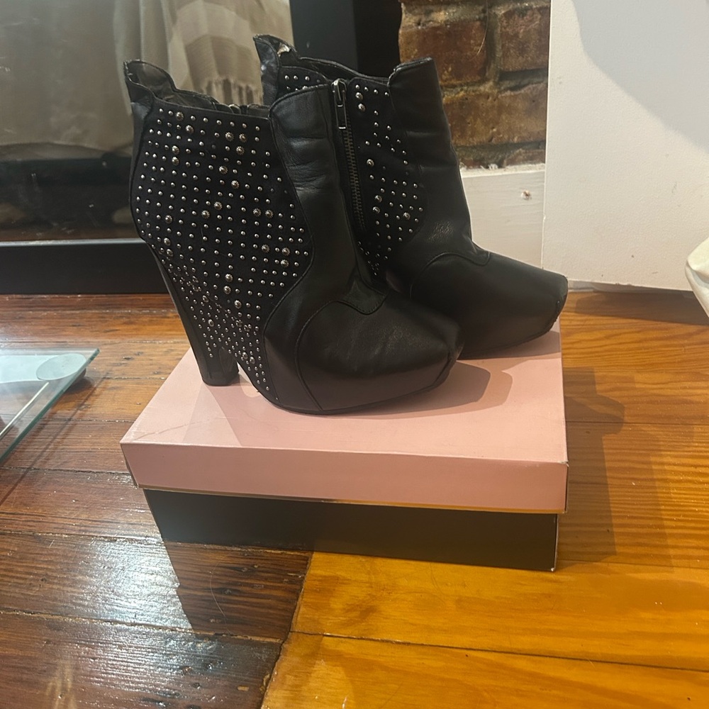Sam Edelman Zoyla Stud Wedge Bootie